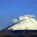 ¿Por Qué en los Volcanes se Mantiene la Nieve? La Explicación Científica